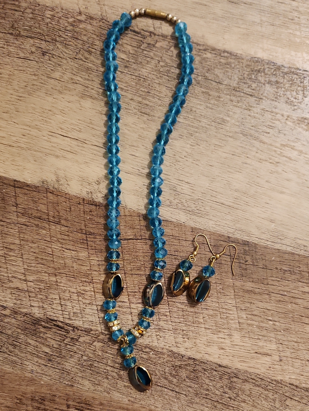 Fashion Jewelry Blue Beaded Necklace and Earring Set with Gold Accents